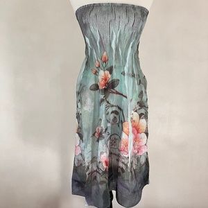 NWT STRAPLESS DRESS/SKIRT